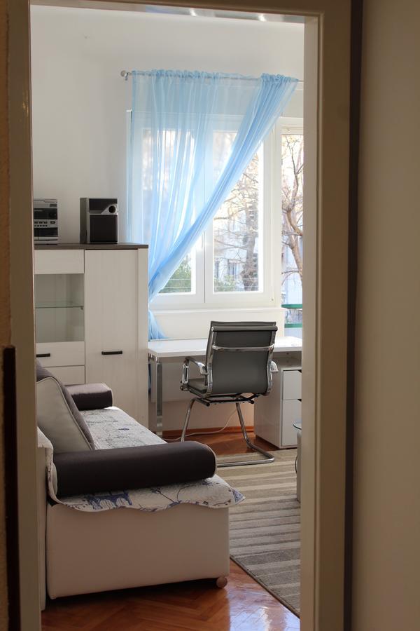 Cozy Apartment Mihaela With Balcony, Near Park Marjan & Old Town - Quiet Neighborhood スプリト エクステリア 写真