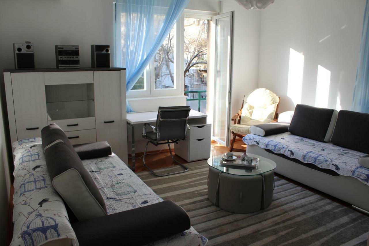 Cozy Apartment Mihaela With Balcony, Near Park Marjan & Old Town - Quiet Neighborhood スプリト エクステリア 写真