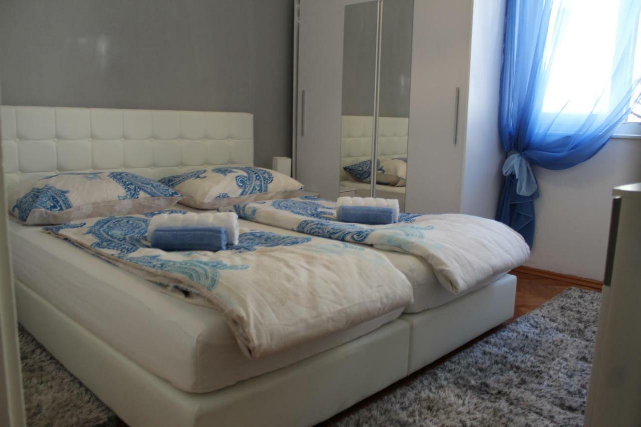 Cozy Apartment Mihaela With Balcony, Near Park Marjan & Old Town - Quiet Neighborhood スプリト エクステリア 写真